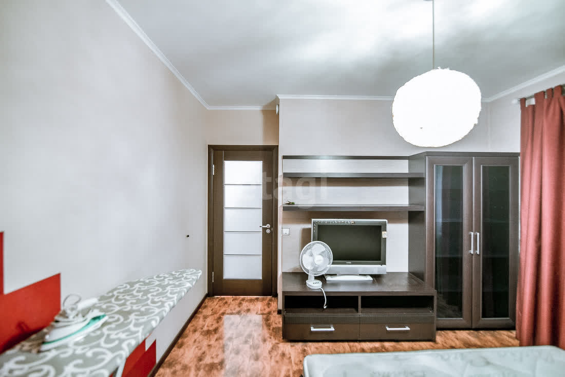 Продажа 2-комнатной квартиры, Южно-Сахалинск, Сахалинская область,  Южно-Сахалинск