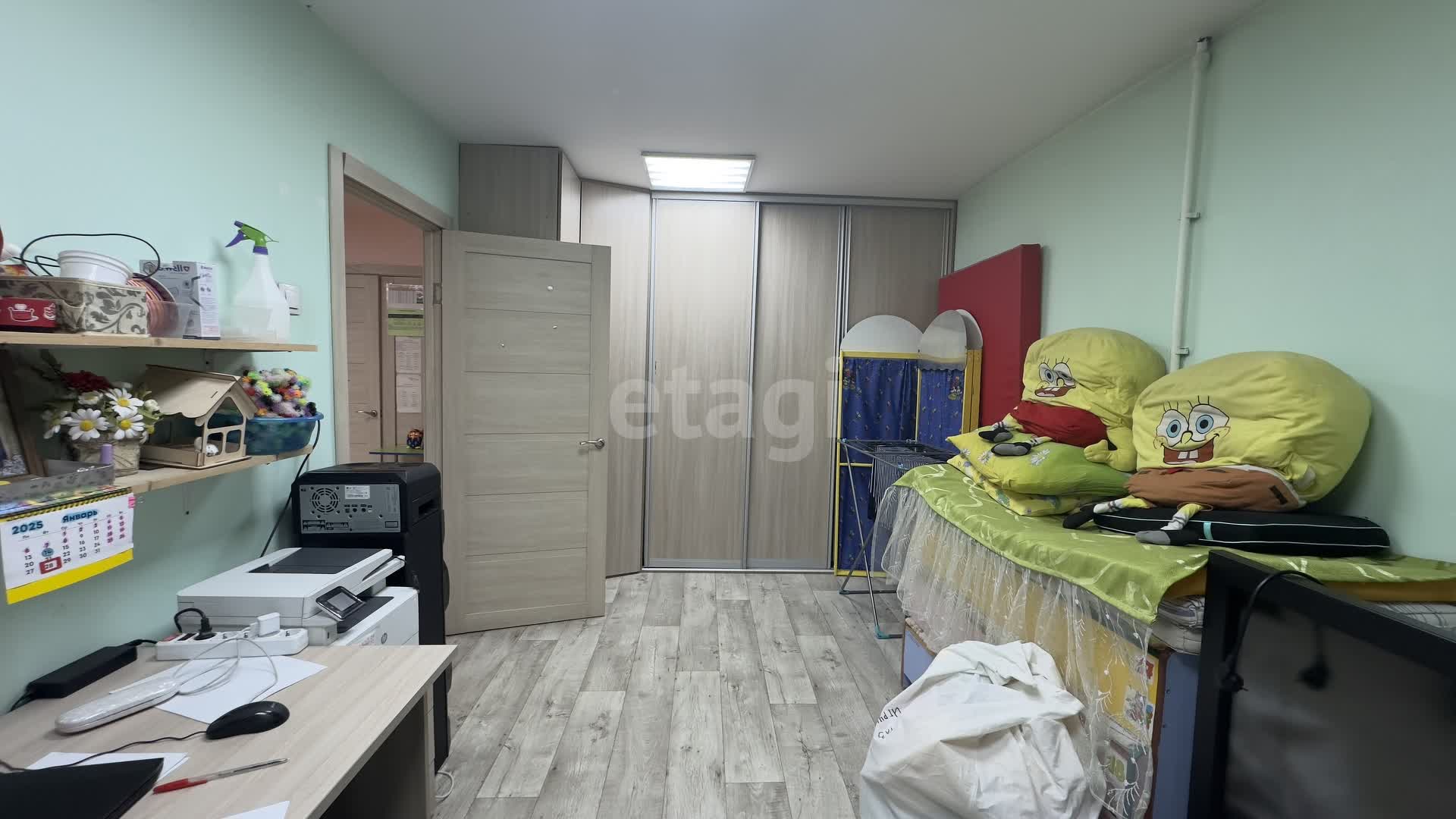 Продажа 4-комнатной квартиры, Улан-Удэ, Республика Бурятия,  Улан-Удэ