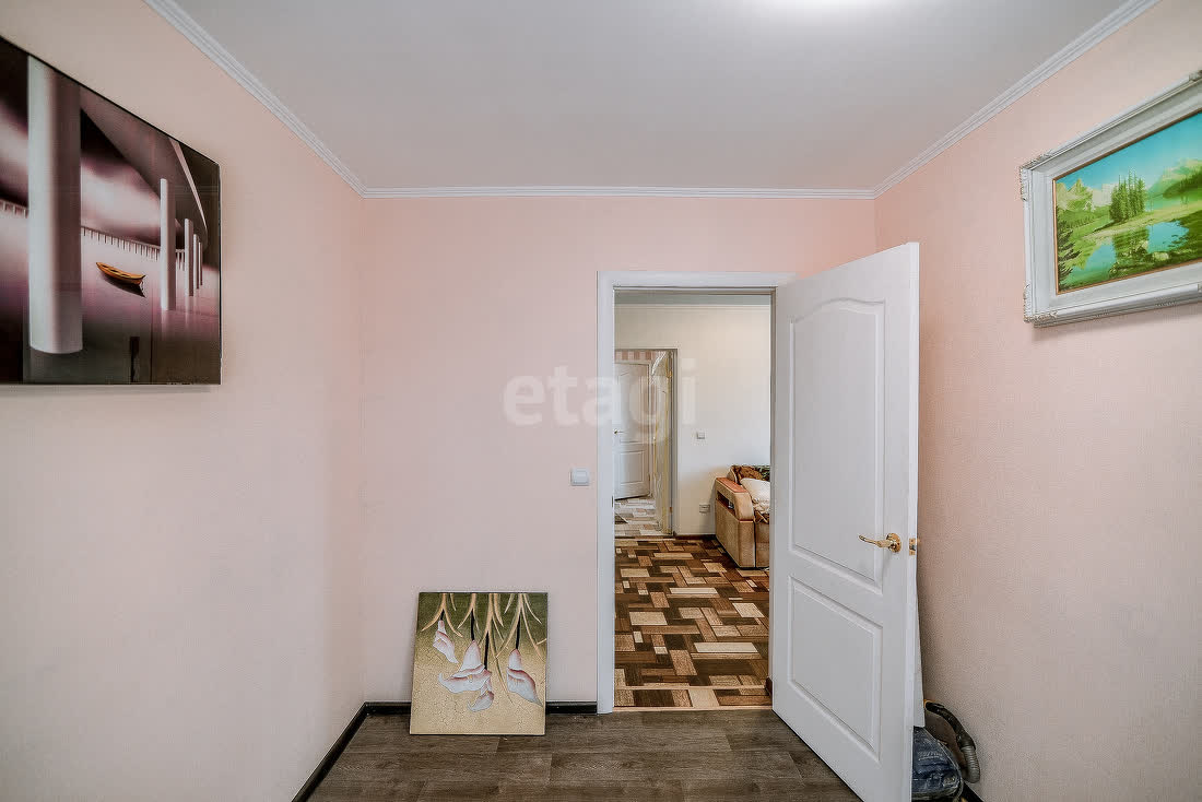 Продажа 4-комнатной квартиры, Южно-Сахалинск, Сахалинская область,  Южно-Сахалинск