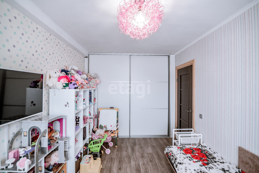 Продажа 3-комнатной квартиры, Южно-Сахалинск, Сахалинская область,  Южно-Сахалинск