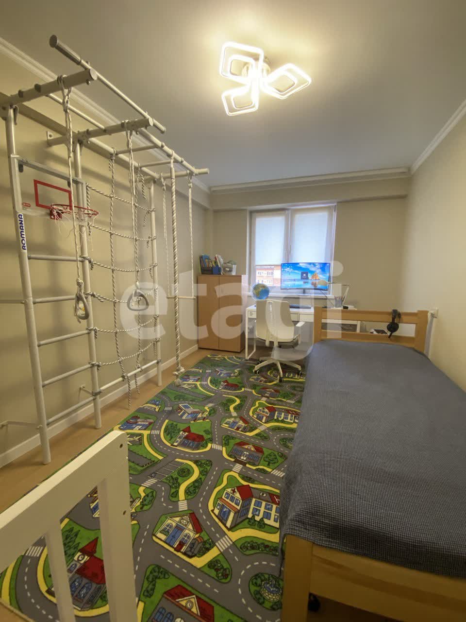 Продажа 3-комнатной квартиры, Улан-Удэ, Республика Бурятия,  Улан-Удэ