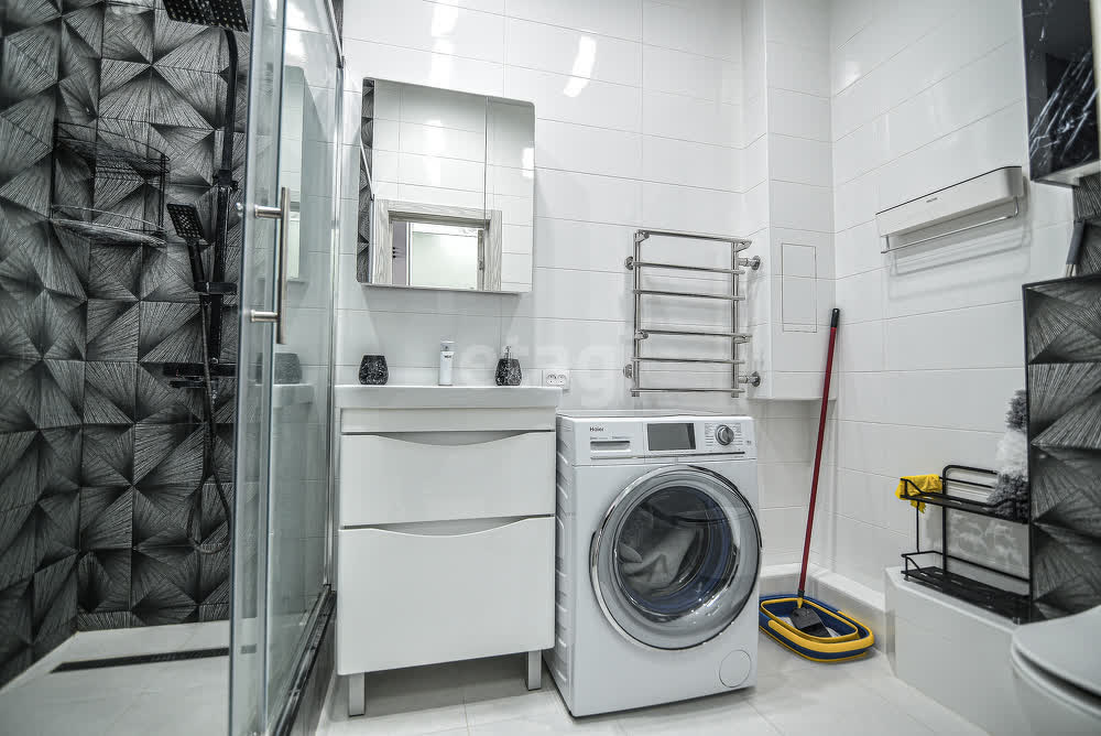 Продажа 2-комнатной квартиры, Южно-Сахалинск, Сахалинская область,  Южно-Сахалинск