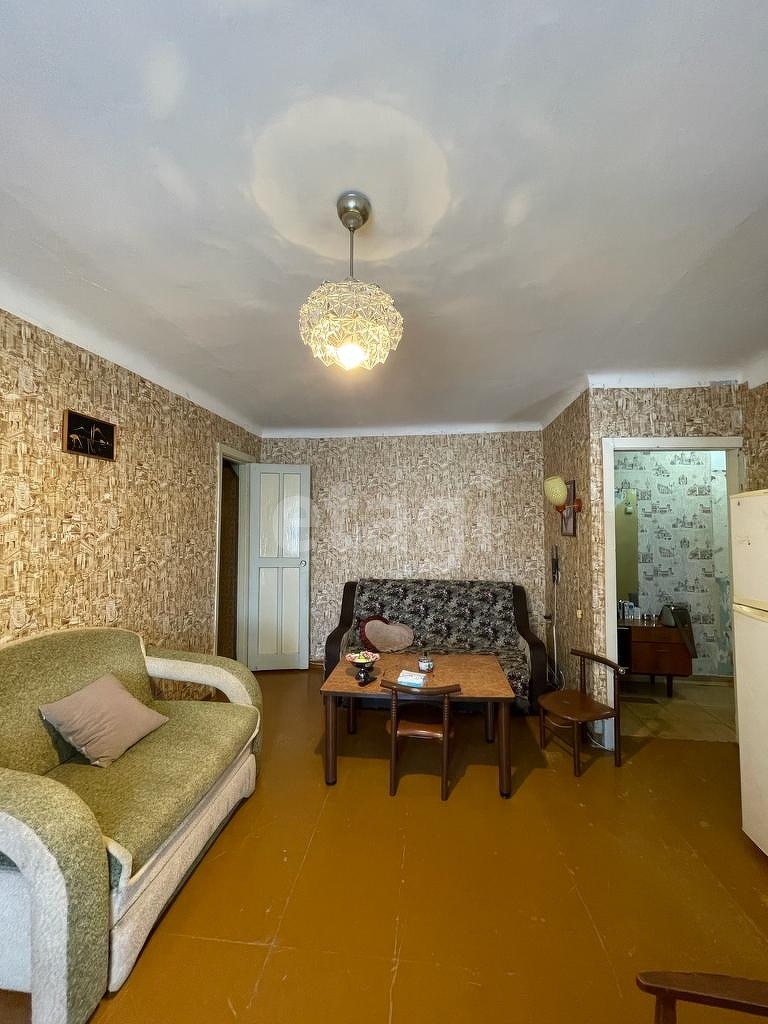 Продажа 2-комнатной квартиры, Южно-Сахалинск, Сахалинская область,  Южно-Сахалинск