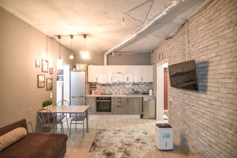 Продажа 2-комнатной квартиры, Южно-Сахалинск, Сахалинская область,  Южно-Сахалинск