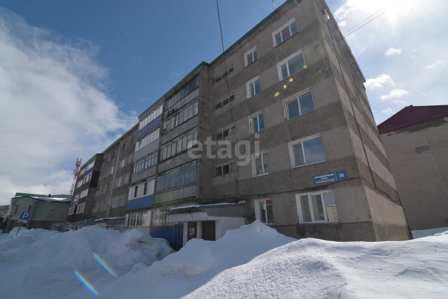 Продажа 2-комнатной квартиры, Южно-Сахалинск, Сахалинская область,  Южно-Сахалинск