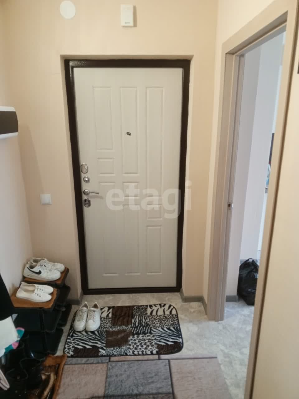 Продажа 2-комнатной квартиры, Южно-Сахалинск, Сахалинская область,  Южно-Сахалинск