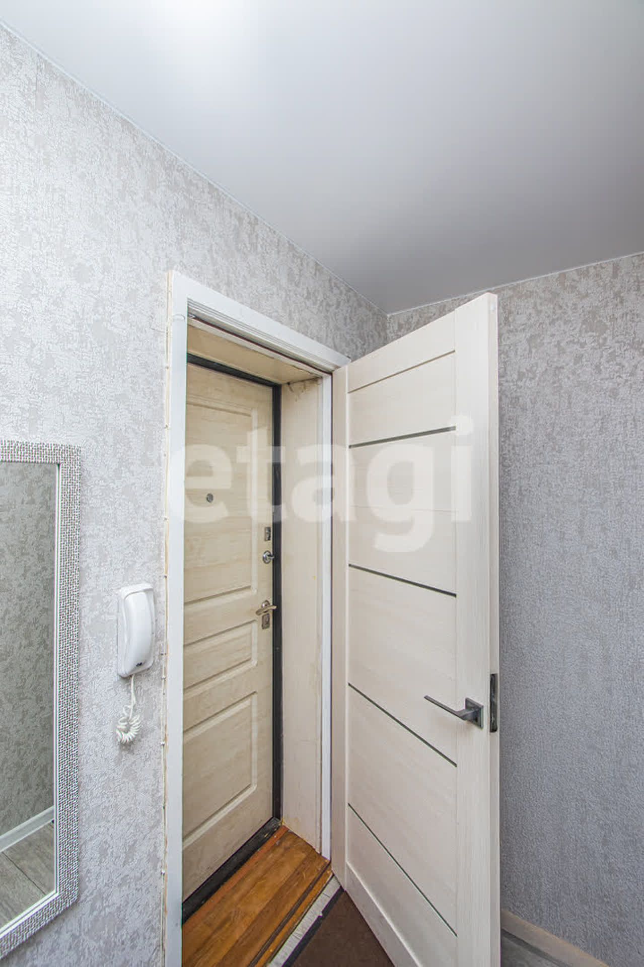 Продажа 3-комнатной квартиры, Улан-Удэ, Республика Бурятия,  Улан-Удэ