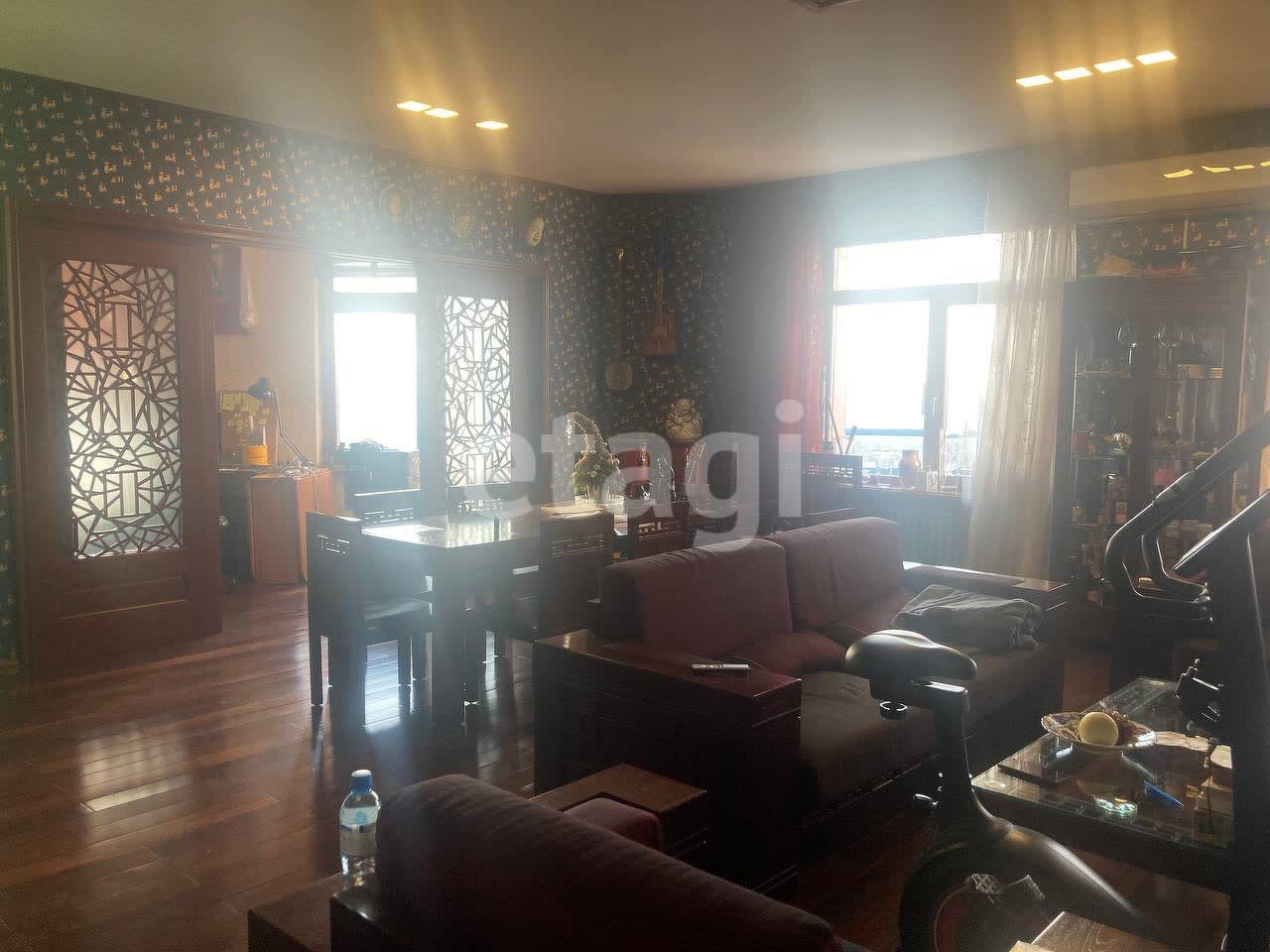 Продажа 5-комнатной квартиры, Улан-Удэ, Республика Бурятия,  Улан-Удэ