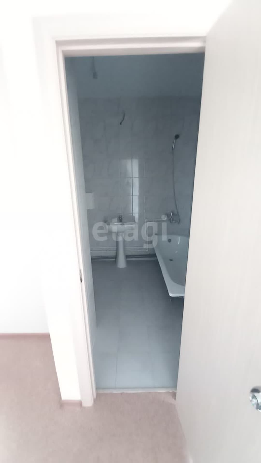 Продажа 2-комнатной квартиры, Южно-Сахалинск, Сахалинская область,  Южно-Сахалинск