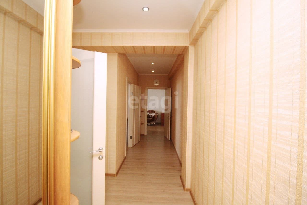 Продажа 2-комнатной квартиры, Южно-Сахалинск, Сахалинская область,  Южно-Сахалинск