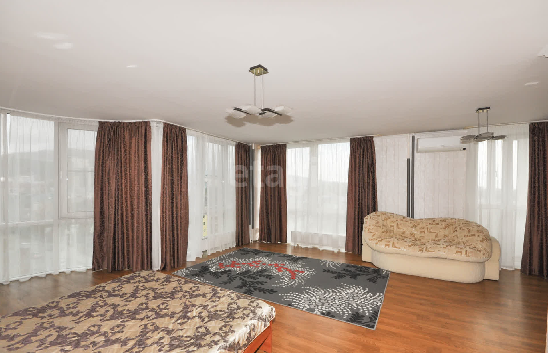 Продажа 3-комнатной квартиры, Южно-Сахалинск, Сахалинская область,  Южно-Сахалинск