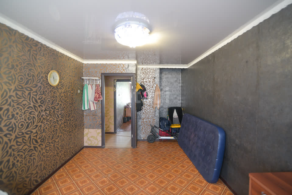 Продажа 2-комнатной квартиры, Южно-Сахалинск, Сахалинская область,  Южно-Сахалинск