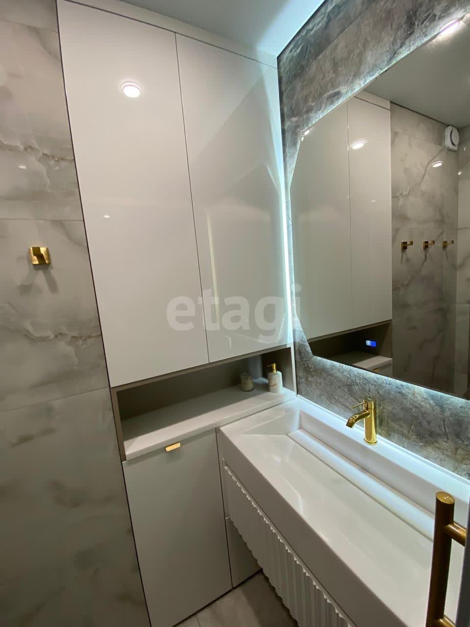 Продажа 3-комнатной квартиры, Южно-Сахалинск, Сахалинская область,  Южно-Сахалинск