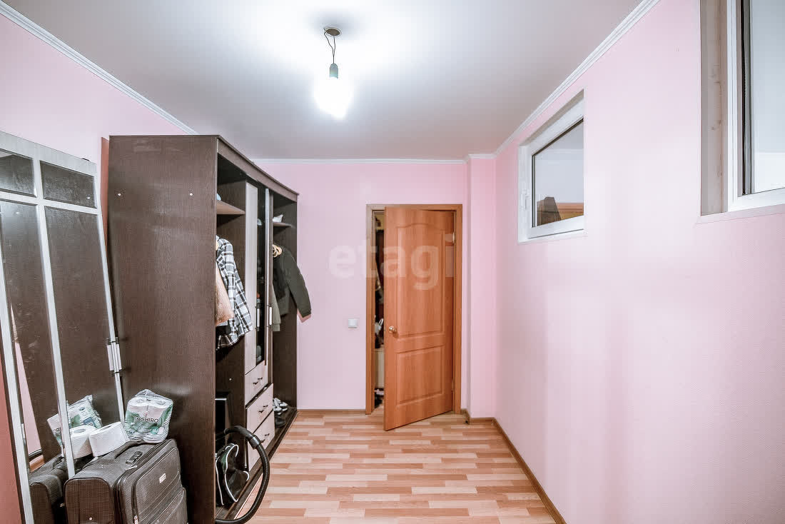 Продажа 2-комнатной квартиры, Южно-Сахалинск, Сахалинская область,  Южно-Сахалинск