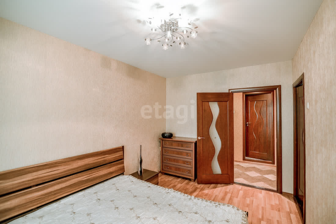 Продажа 4-комнатной квартиры, Южно-Сахалинск, Сахалинская область,  Южно-Сахалинск