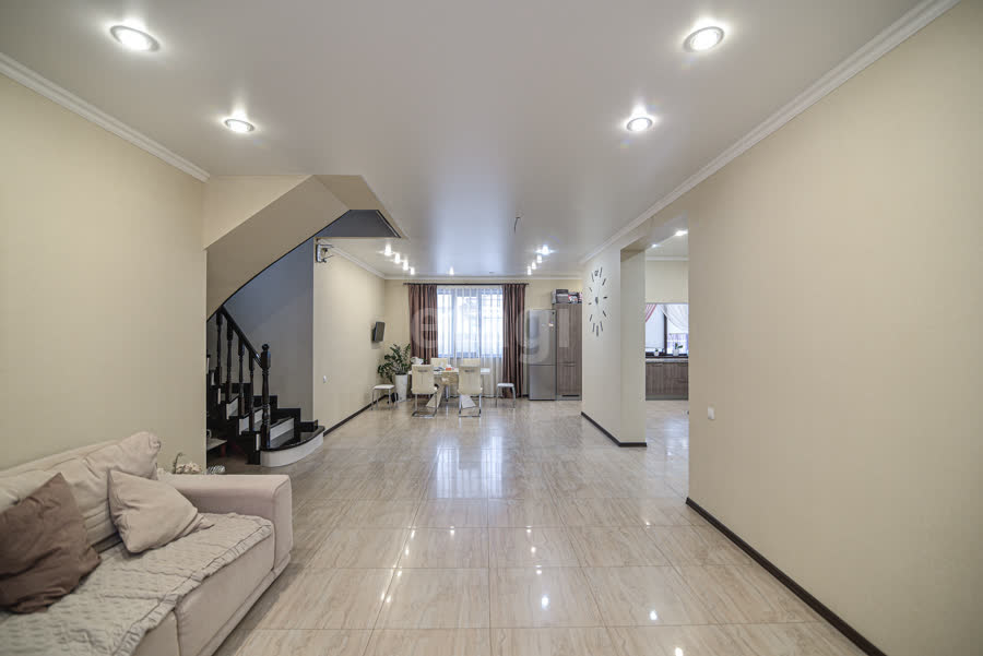 Продажа дома, 200м <sup>2</sup>, 5 сот., Южно-Сахалинск, Сахалинская область,  