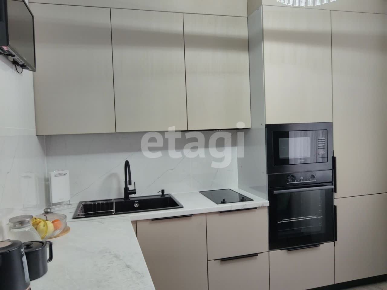 Продажа 3-комнатной квартиры, Улан-Удэ, Республика Бурятия,  Улан-Удэ