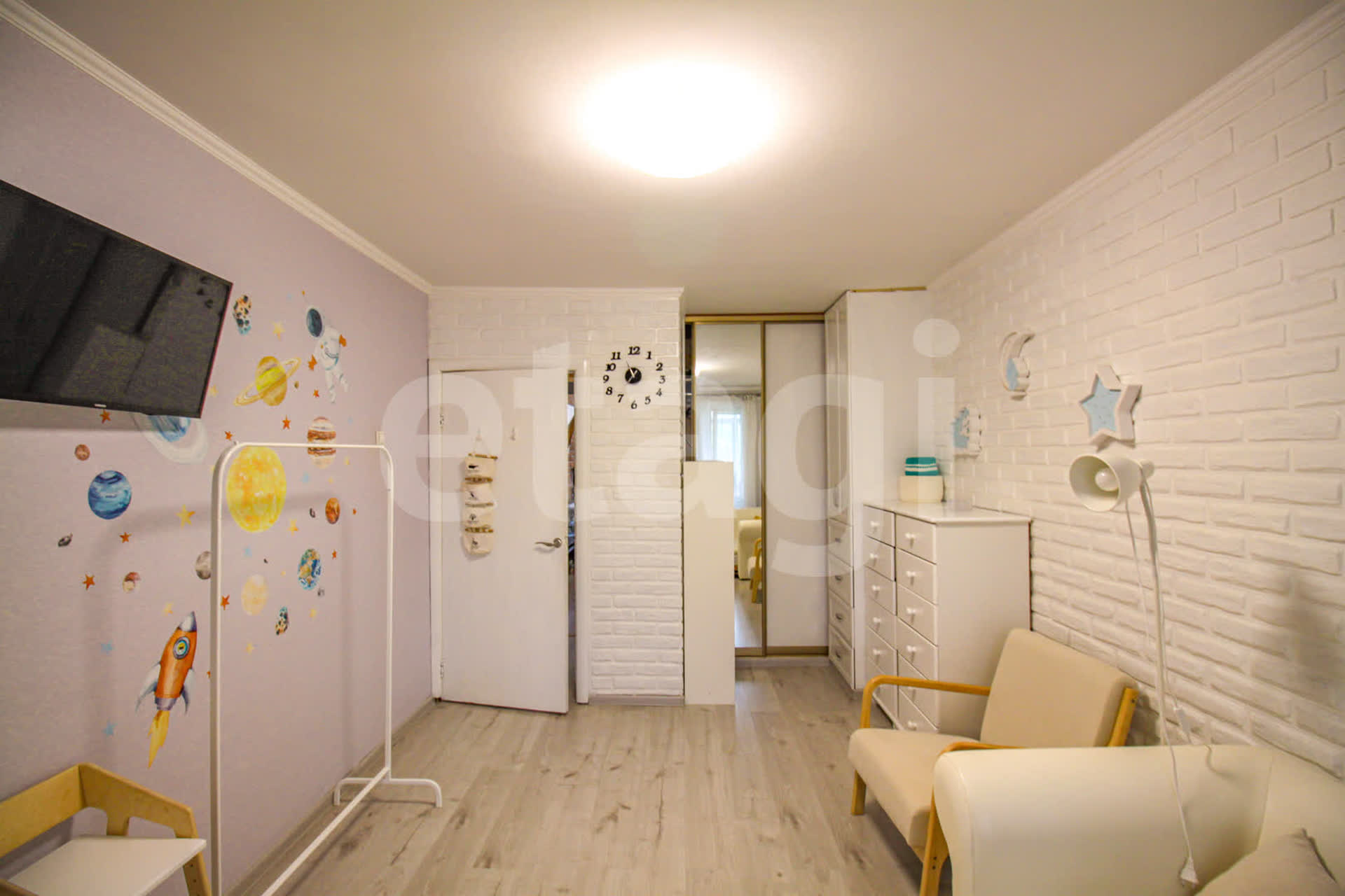 Продажа 2-комнатной квартиры, Южно-Сахалинск, Сахалинская область,  Южно-Сахалинск