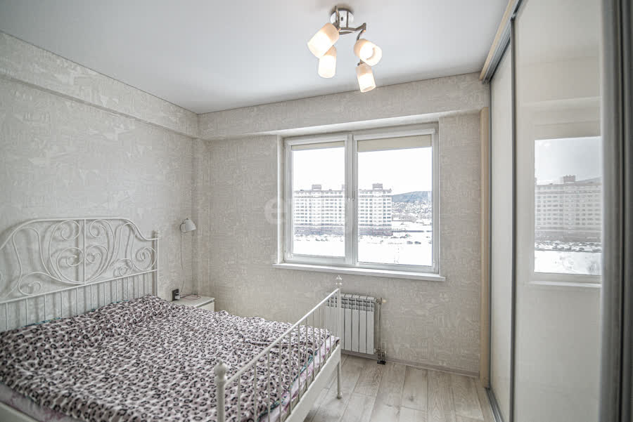 Продажа 2-комнатной квартиры, Южно-Сахалинск, Сахалинская область,  Южно-Сахалинск