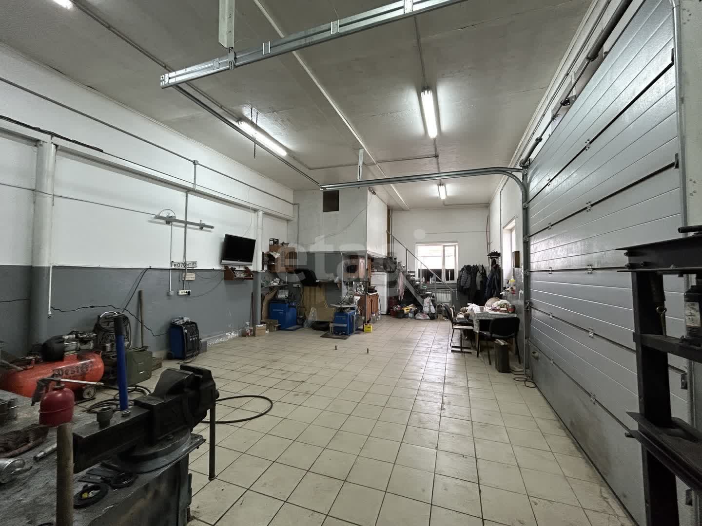 Продажа коммерческой недвижимости, 101м <sup>2</sup>, Новый Уренгой, Ямало-Ненецкий АО,  Новый Уренгой