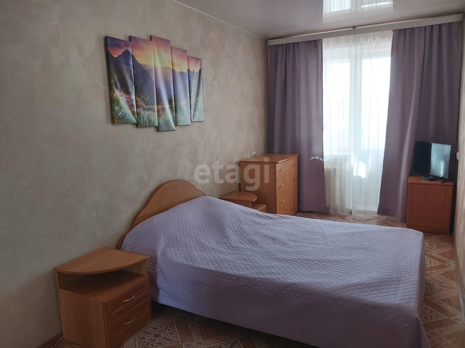 Продажа 3-комнатной квартиры, Комсомольск-на-Амуре, Гамарника,  43 к 3