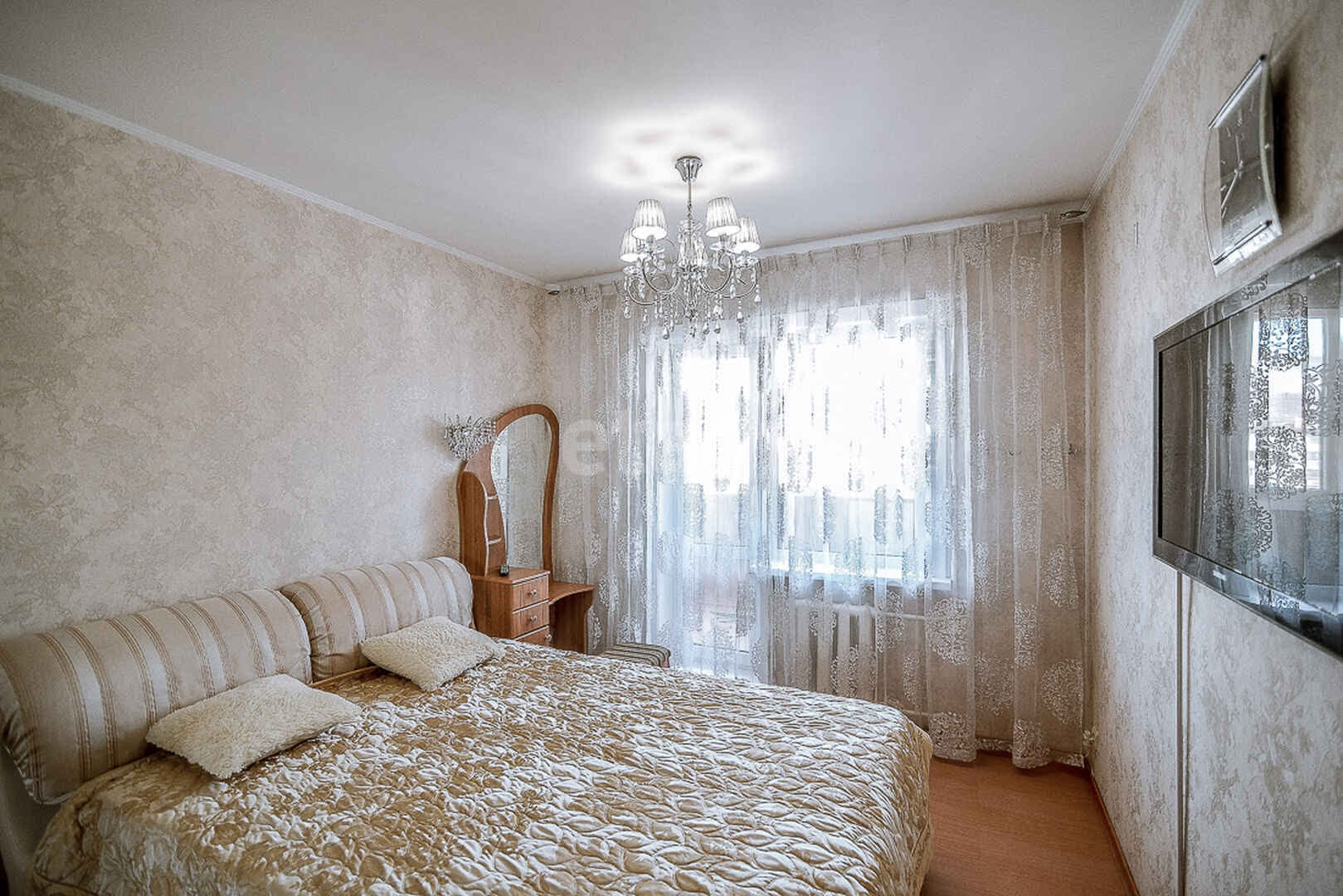 Продажа 4-комнатной квартиры, Южно-Сахалинск, Сахалинская область,  Южно-Сахалинск