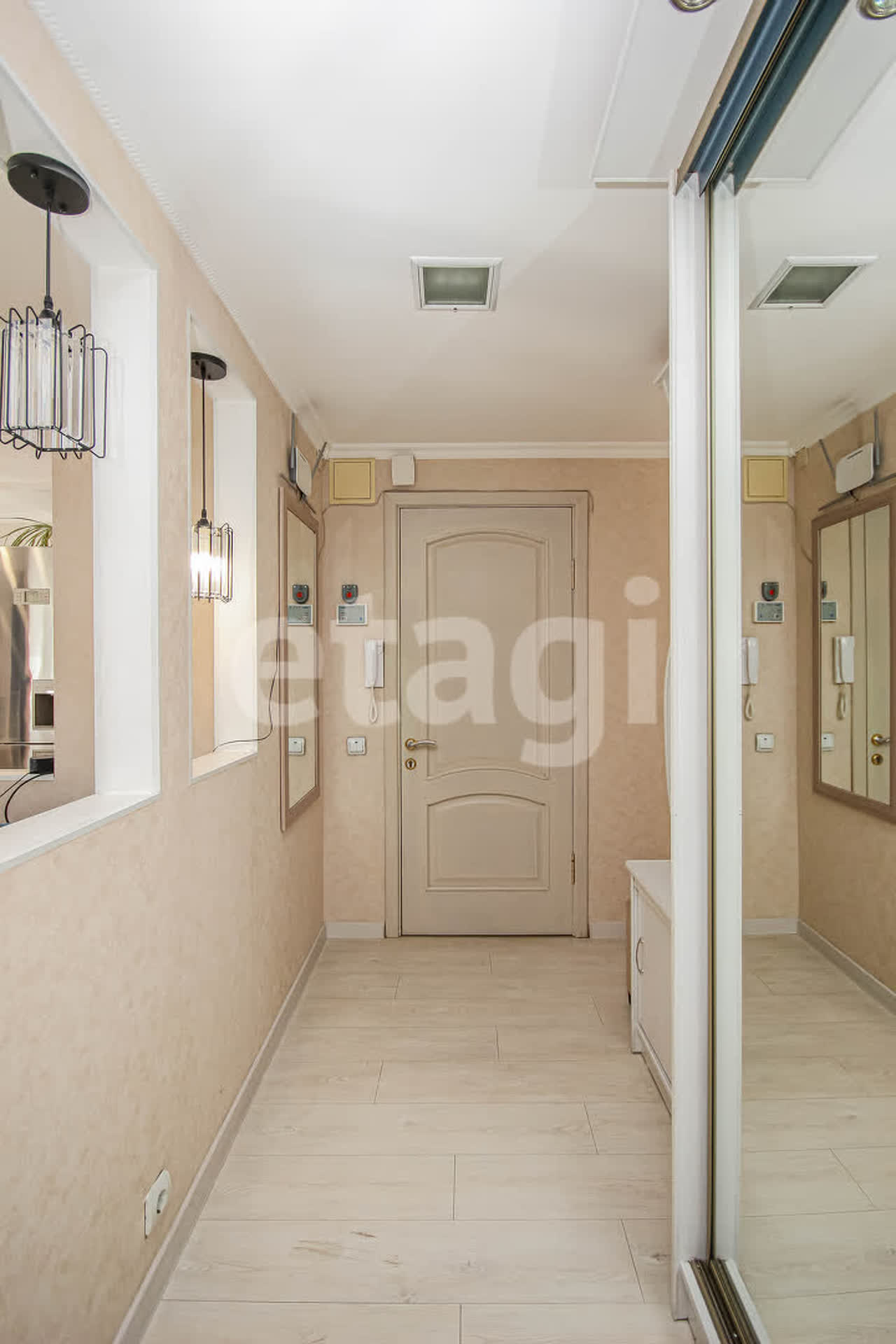 Продажа 3-комнатной квартиры, Улан-Удэ, Республика Бурятия,  Улан-Удэ