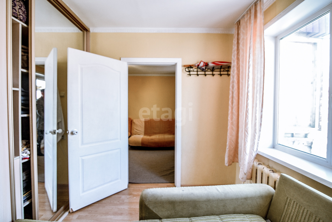 Продажа 4-комнатной квартиры, Южно-Сахалинск, Сахалинская область,  Южно-Сахалинск