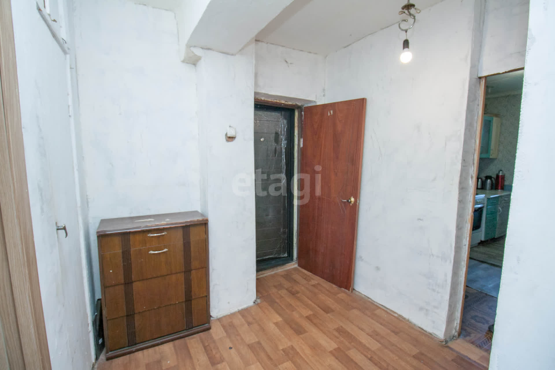 Продажа 3-комнатной квартиры, Южно-Сахалинск, Сахалинская область,  Южно-Сахалинск