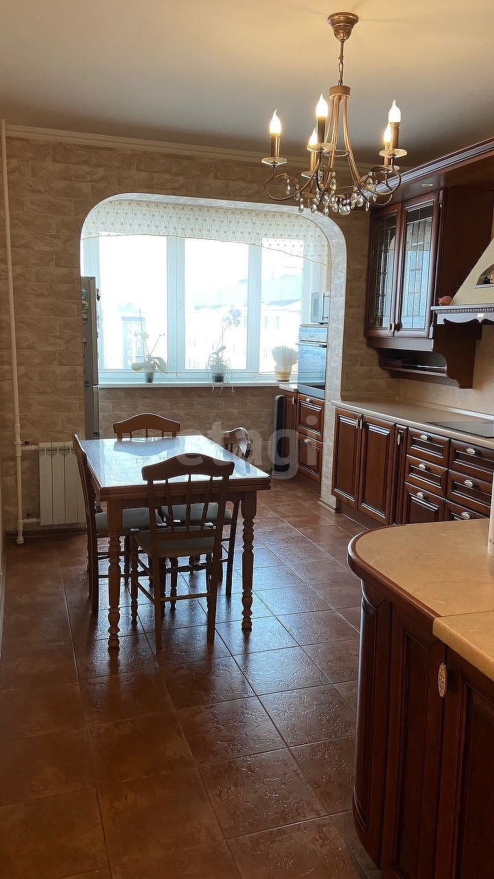 Продажа 3-комнатной квартиры, Южно-Сахалинск, Сахалинская область,  Южно-Сахалинск