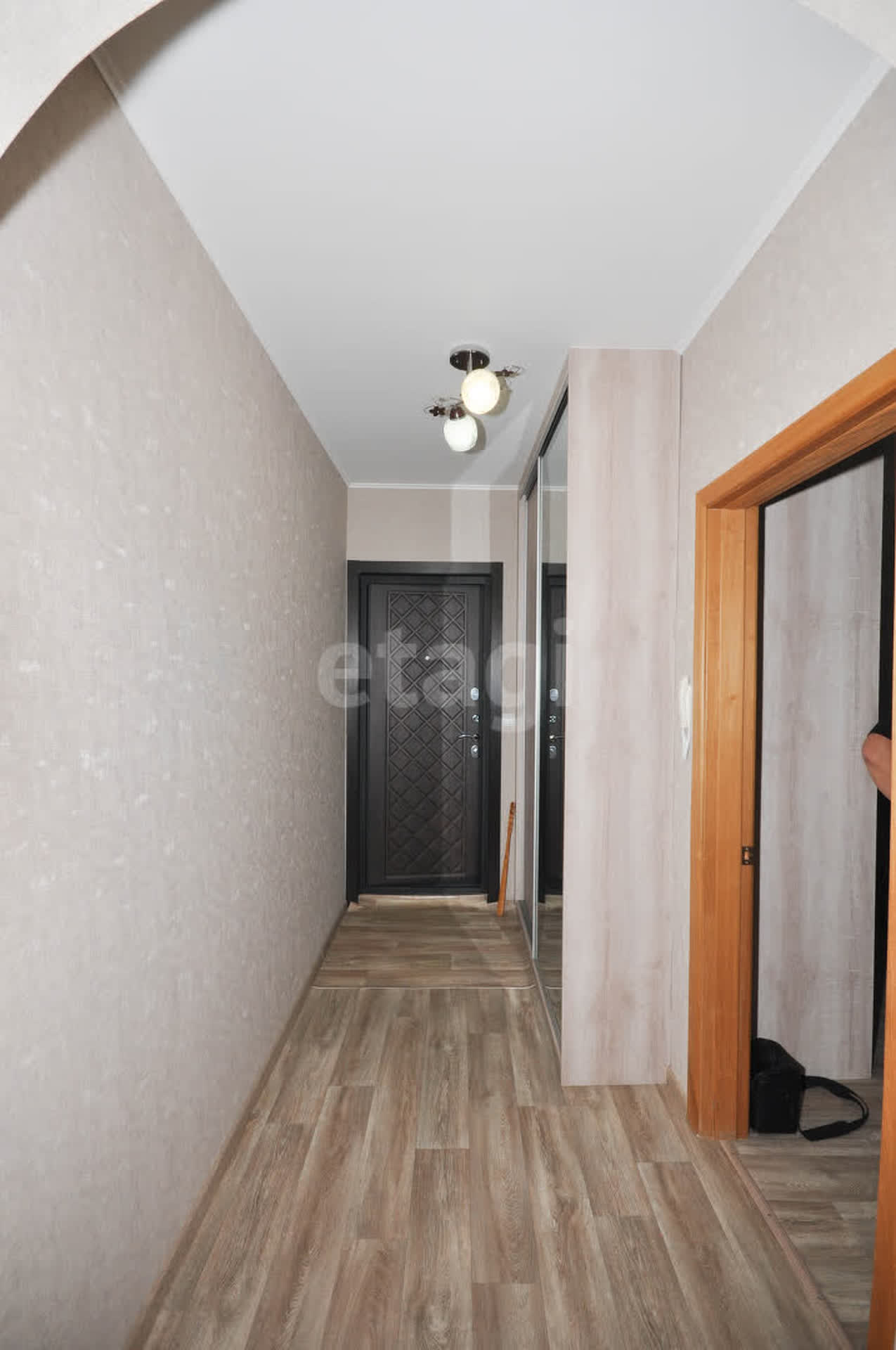 Продажа 2-комнатной квартиры, Южно-Сахалинск, Сахалинская область,  Южно-Сахалинск