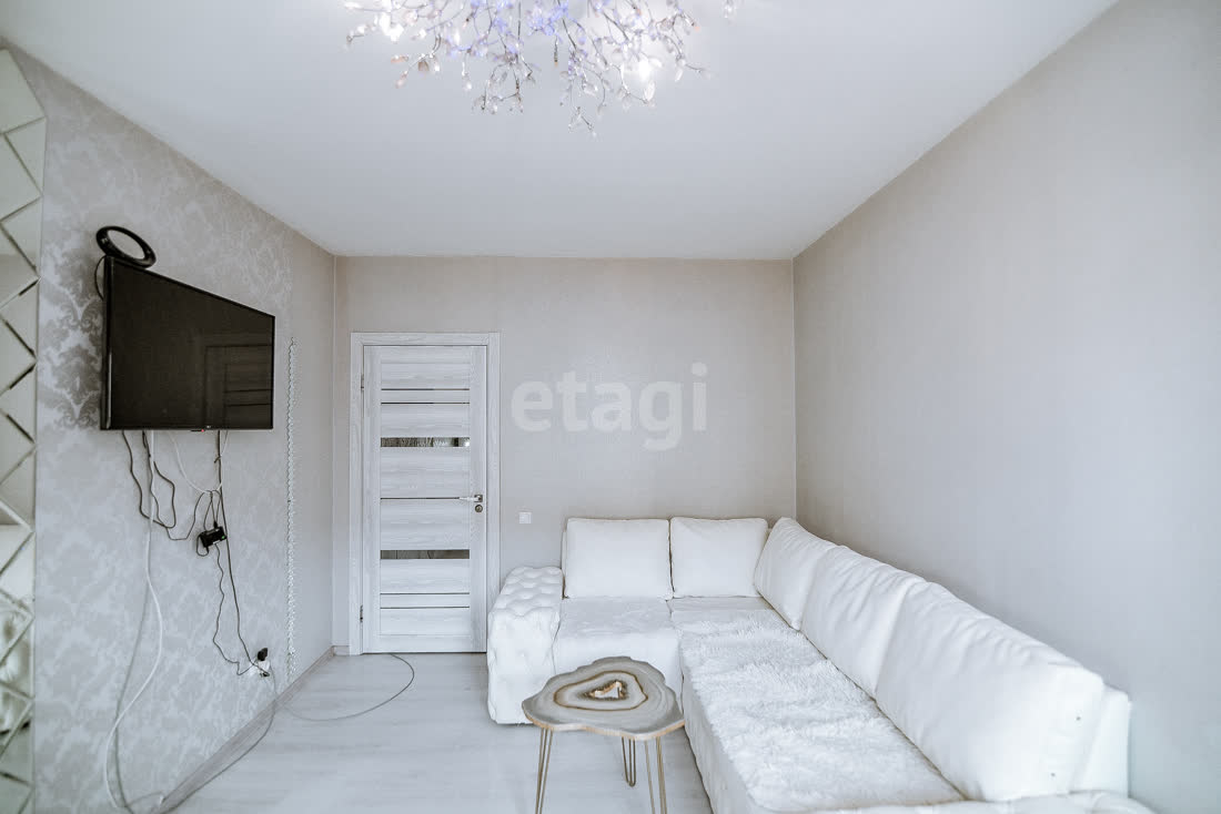 Продажа 2-комнатной квартиры, Южно-Сахалинск, Сахалинская область,  Южно-Сахалинск