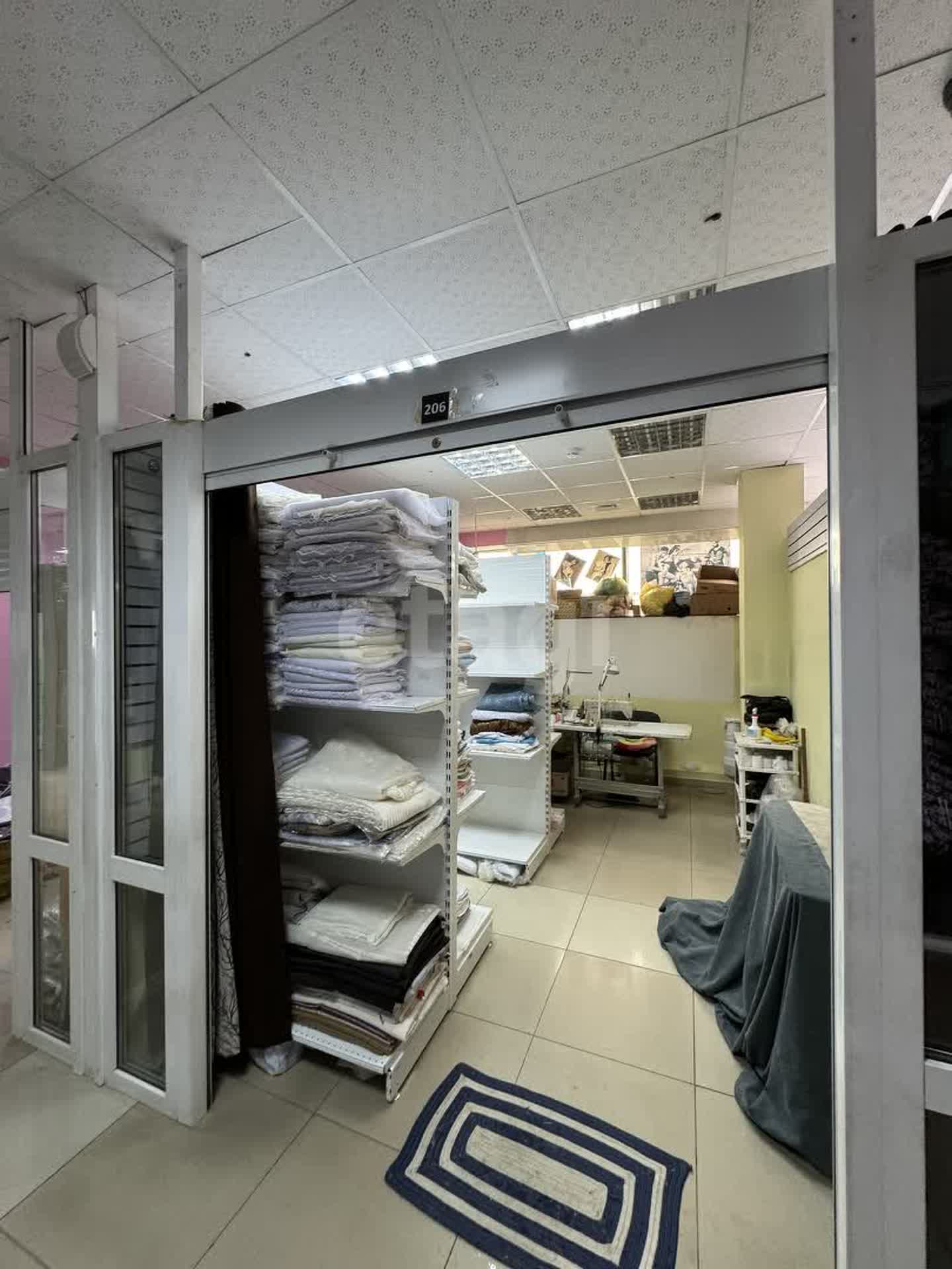 Аренда коммерческой недвижимости, 42м <sup>2</sup>, Южно-Сахалинск, Сахалинская область,  Южно-Сахалинск