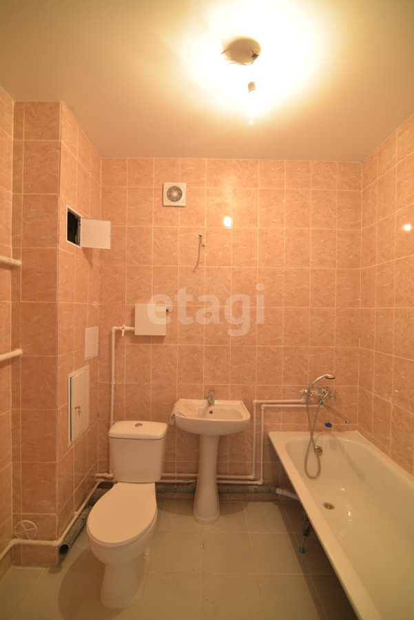 Продажа 3-комнатной квартиры, Южно-Сахалинск, Сахалинская область,  Южно-Сахалинск