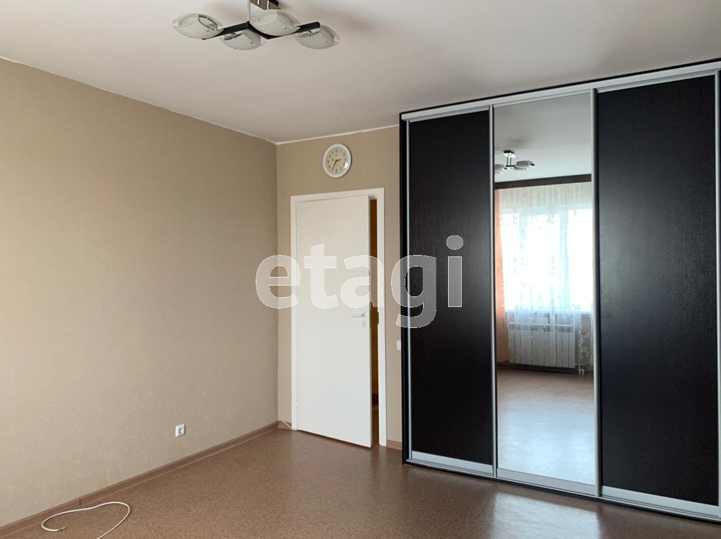 Продажа 4-комнатной квартиры, Южно-Сахалинск, Сахалинская область,  Южно-Сахалинск