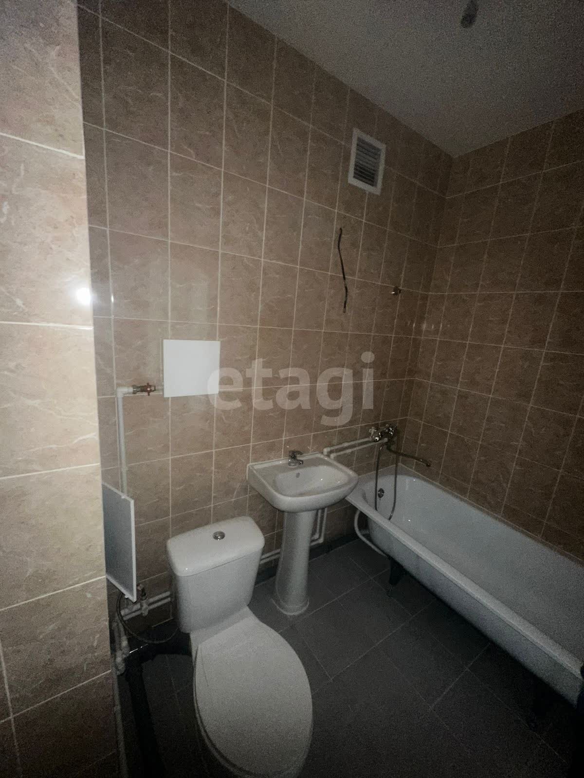 Продажа 2-комнатной квартиры, Южно-Сахалинск, Сахалинская область,  Южно-Сахалинск