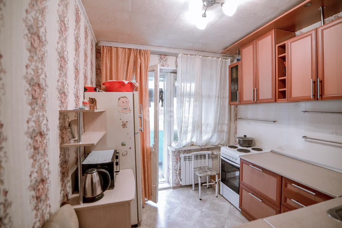 Продажа 2-комнатной квартиры, Южно-Сахалинск, Сахалинская область,  Южно-Сахалинск