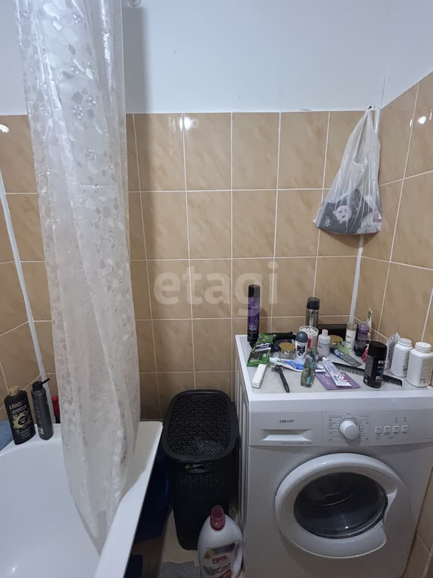 Продажа 2-комнатной квартиры, Южно-Сахалинск, Сахалинская область,  Южно-Сахалинск