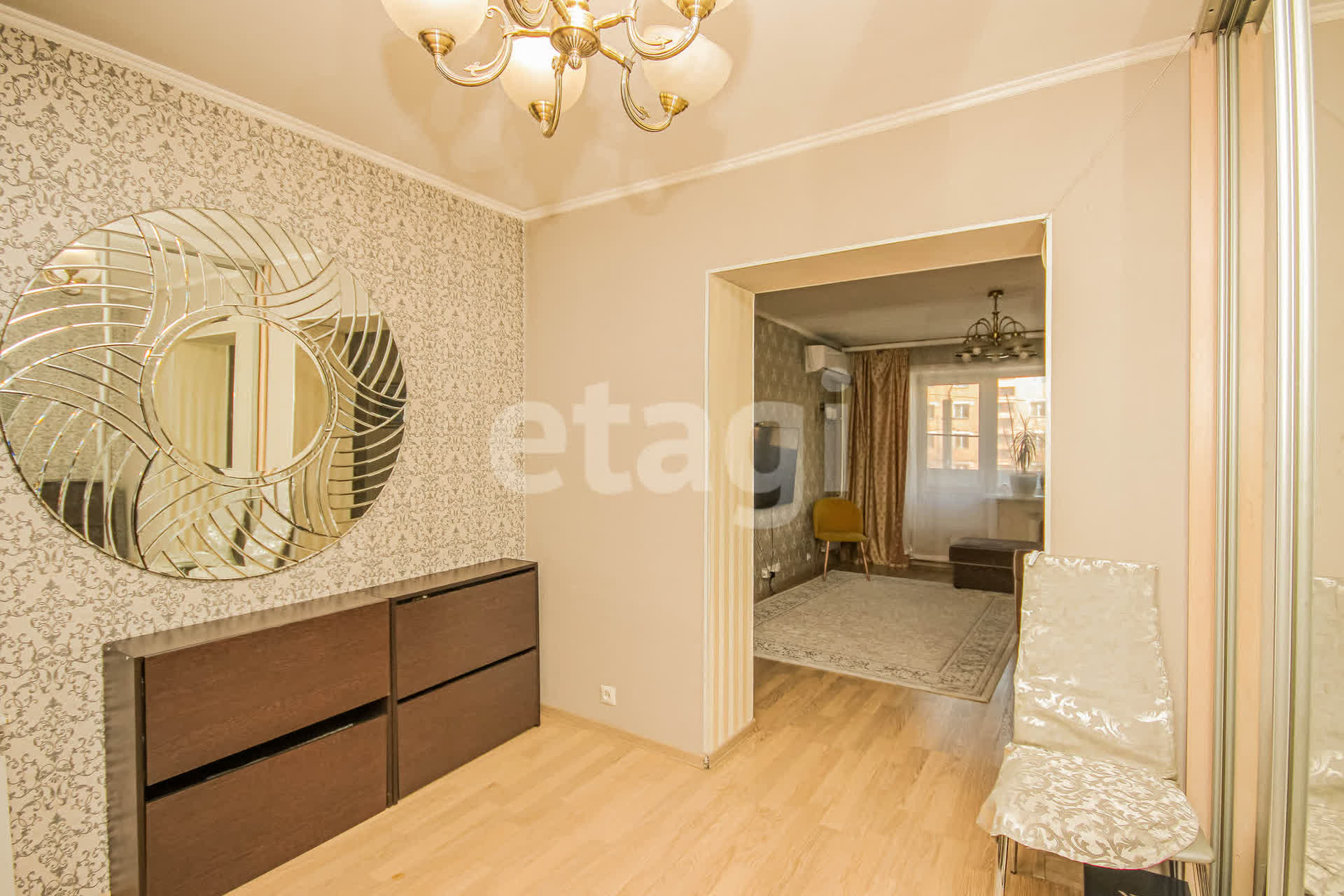 Продажа 4-комнатной квартиры, Улан-Удэ, Республика Бурятия,  Улан-Удэ