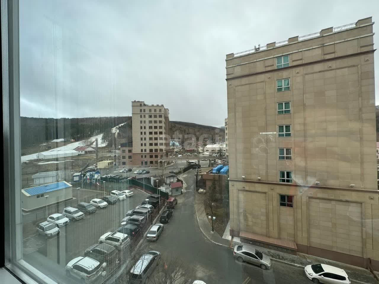 Продажа 4-комнатной квартиры, Южно-Сахалинск, Сахалинская область,  Южно-Сахалинск