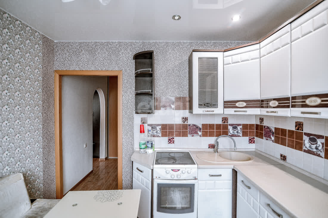 Продажа 2-комнатной квартиры, Южно-Сахалинск, Сахалинская область,  Южно-Сахалинск