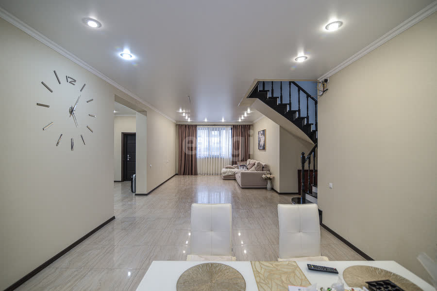 Продажа дома, 200м <sup>2</sup>, 5 сот., Южно-Сахалинск, Сахалинская область,  