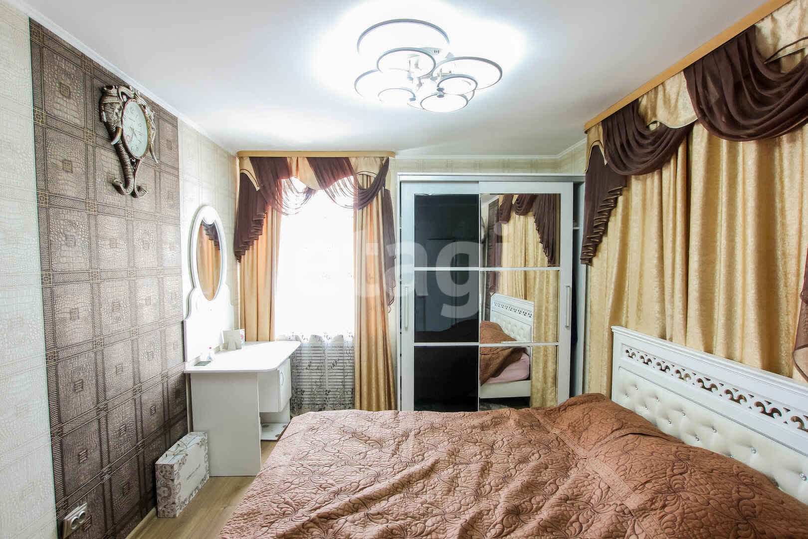 Продажа коммерческой недвижимости, 172м <sup>2</sup>, Улан-Удэ, Бурятия,  Улан-Удэ