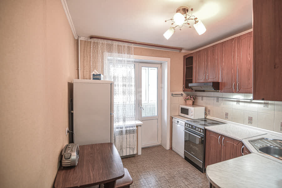 Продажа 2-комнатной квартиры, Южно-Сахалинск, Сахалинская область,  Южно-Сахалинск