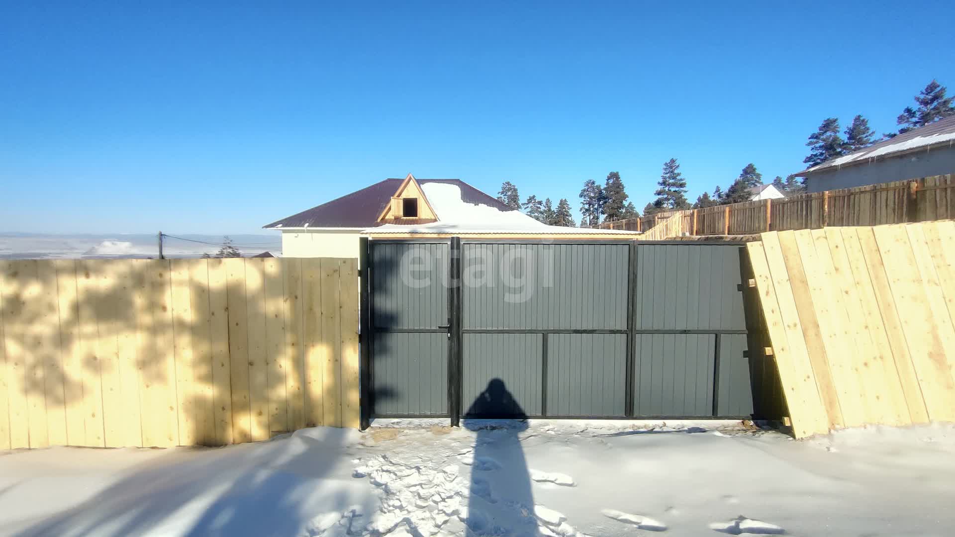 Продажа дома, 240м <sup>2</sup>, 12 сот., Улан-Удэ, Республика Бурятия,  Тарбагатайский