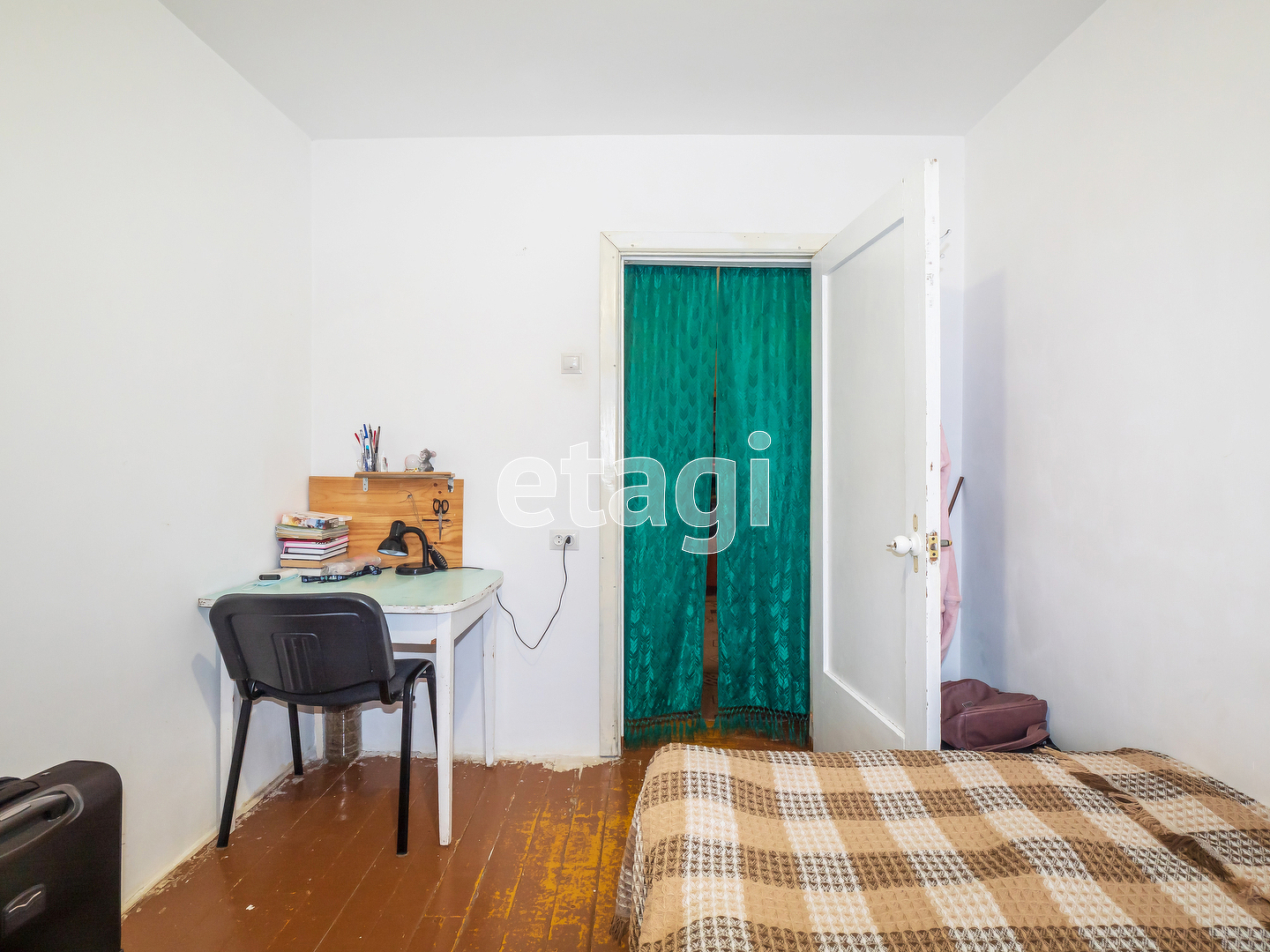 Продажа 4-комнатной квартиры, Улан-Удэ, Республика Бурятия,  Улан-Удэ