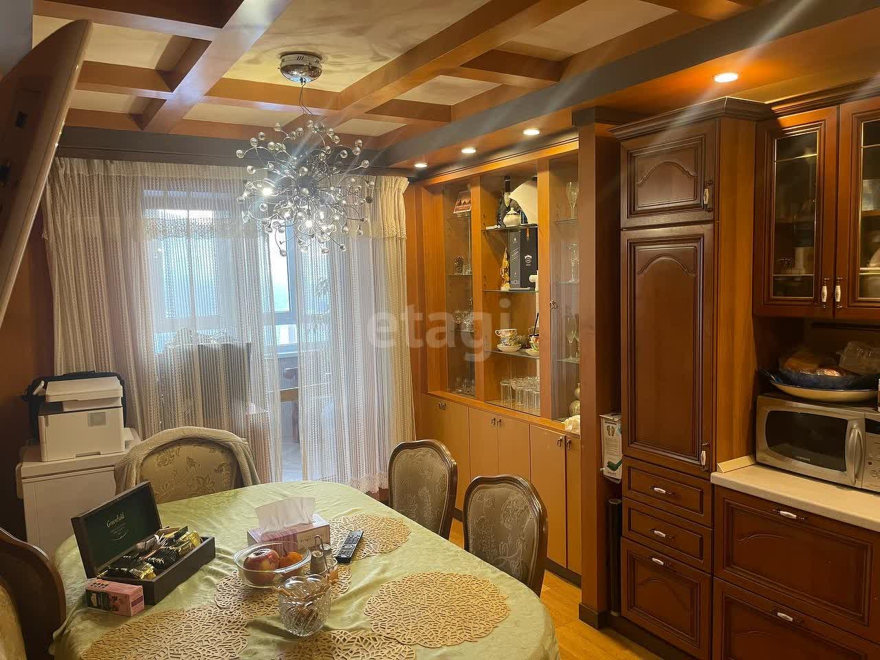 Продажа 3-комнатной квартиры, Южно-Сахалинск, Сахалинская область,  Южно-Сахалинск