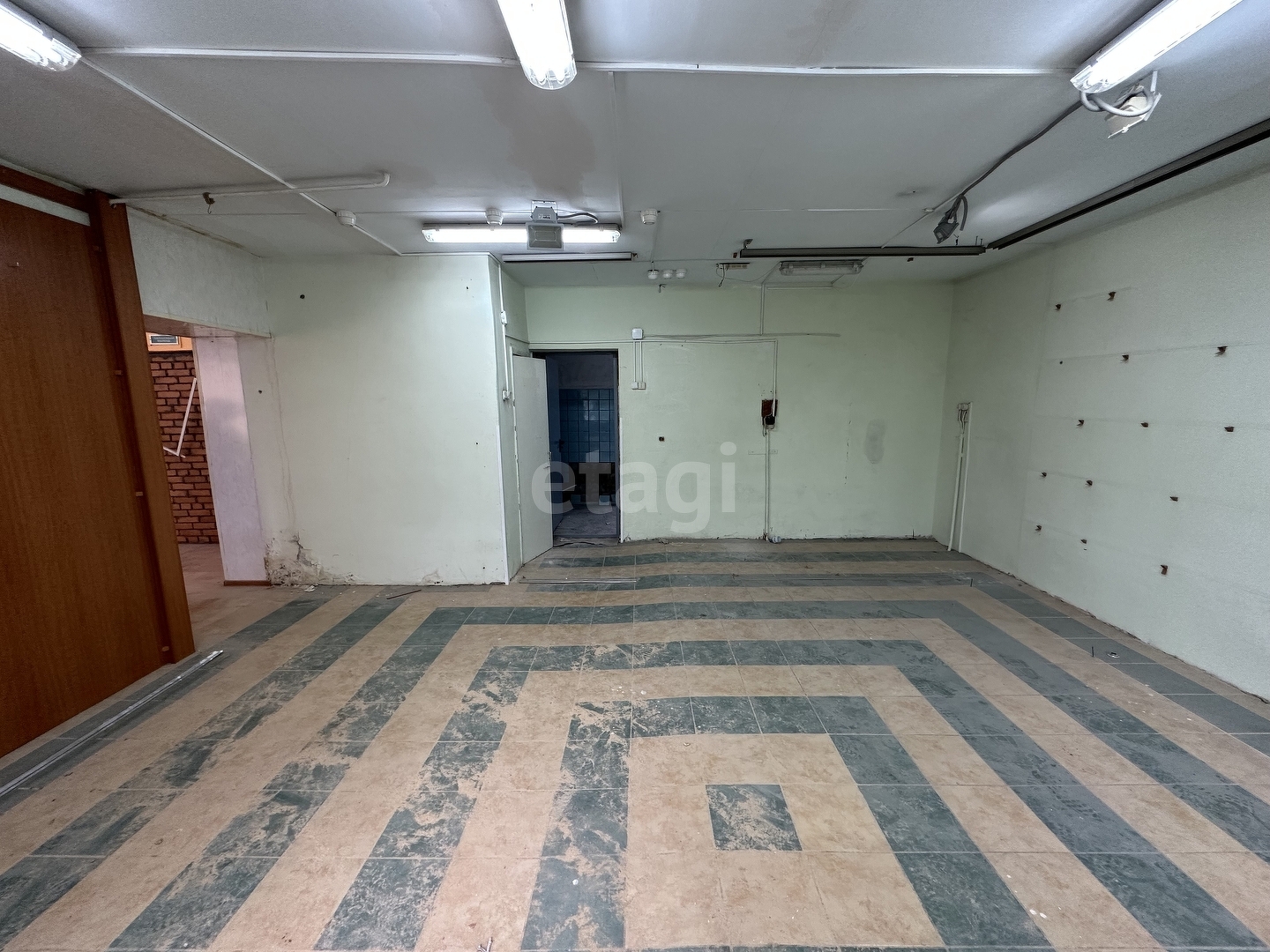 Аренда коммерческой недвижимости, 160м <sup>2</sup>, Новый Уренгой, Ямало-Ненецкий АО,  Новый Уренгой