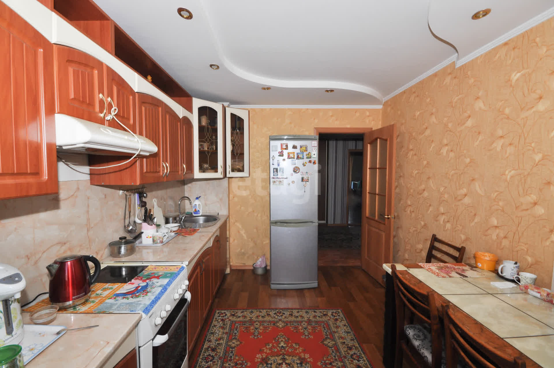 Продажа 4-комнатной квартиры, Южно-Сахалинск, Сахалинская область,  Южно-Сахалинск