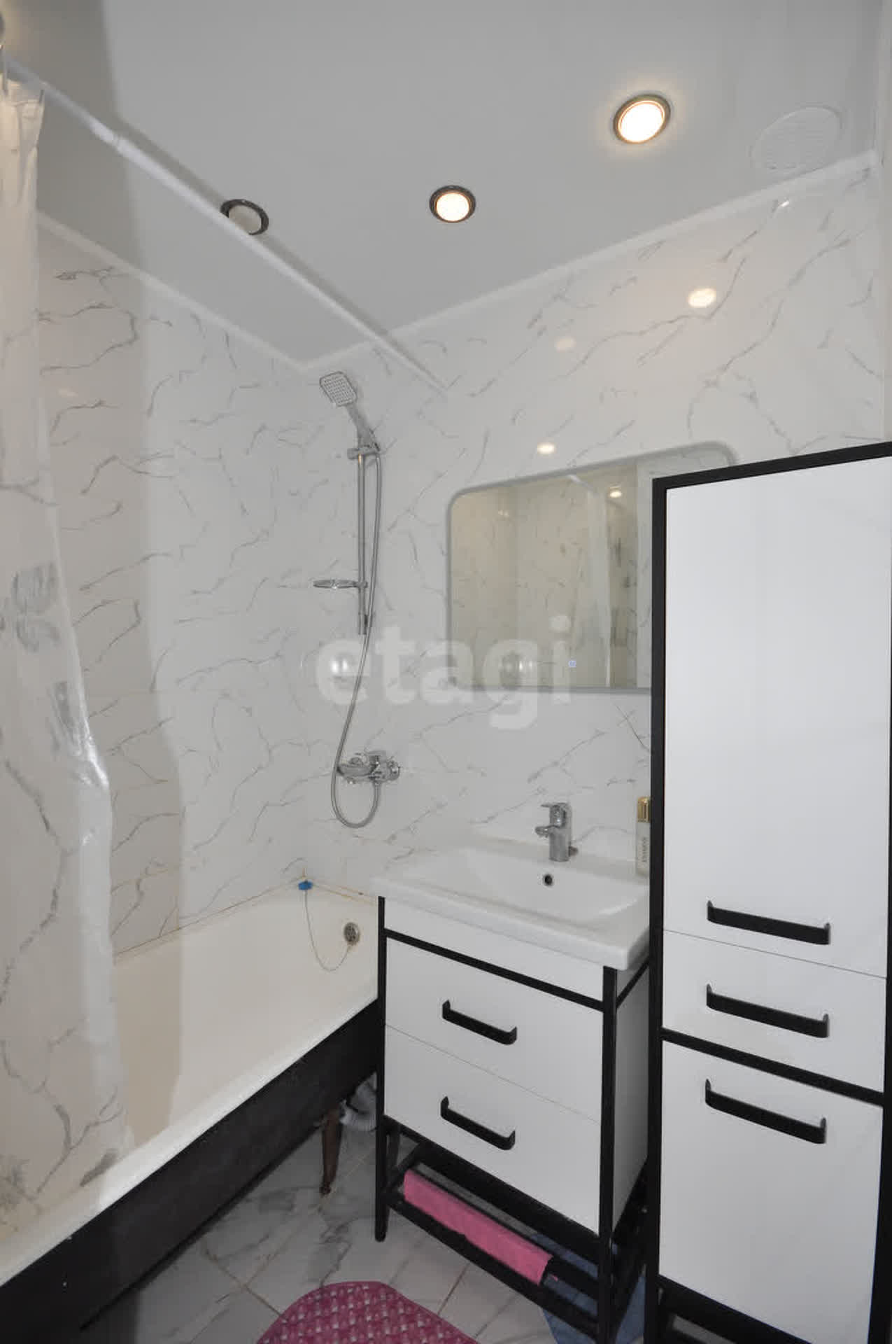 Продажа 3-комнатной квартиры, Южно-Сахалинск, Сахалинская область,  Южно-Сахалинск